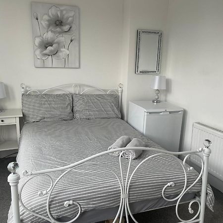 Boutique Rooms بيركينهيد المظهر الخارجي الصورة