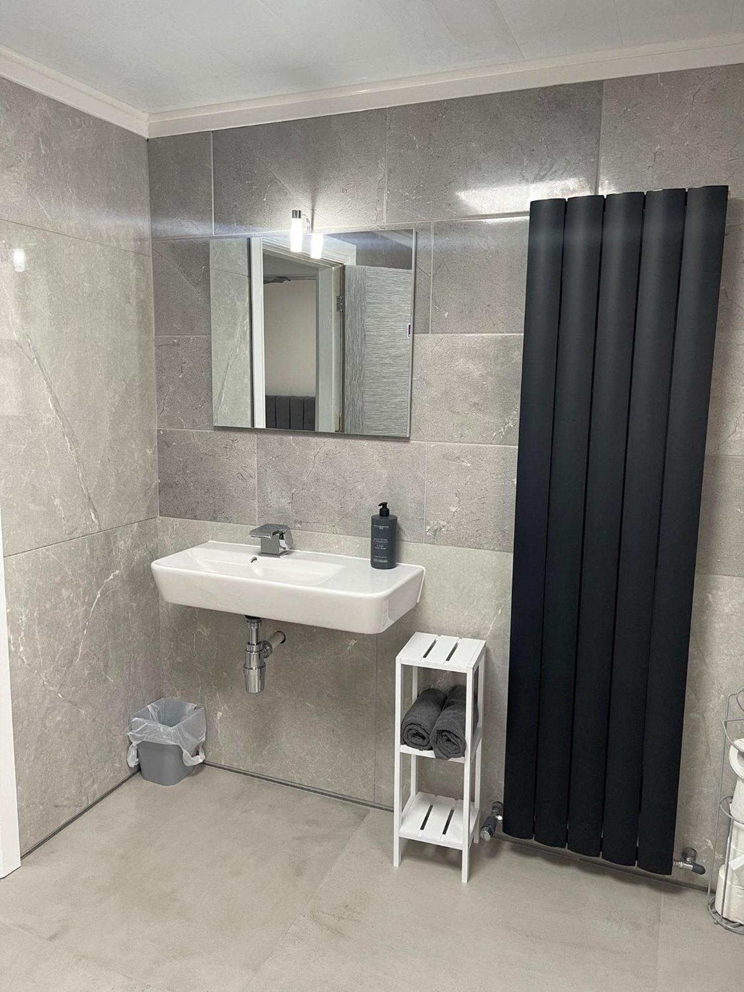 Boutique Rooms بيركينهيد المظهر الخارجي الصورة