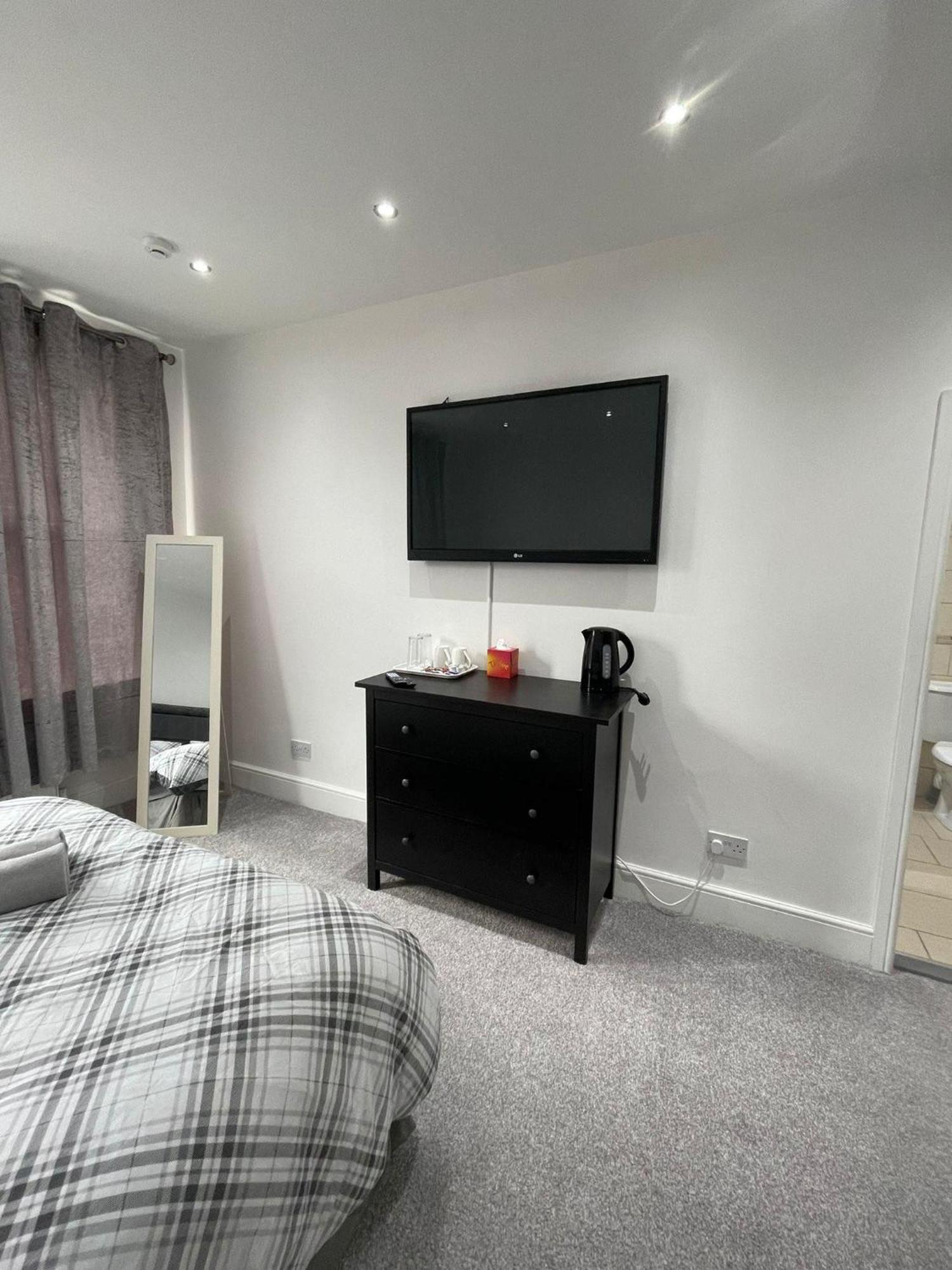 Boutique Rooms بيركينهيد المظهر الخارجي الصورة
