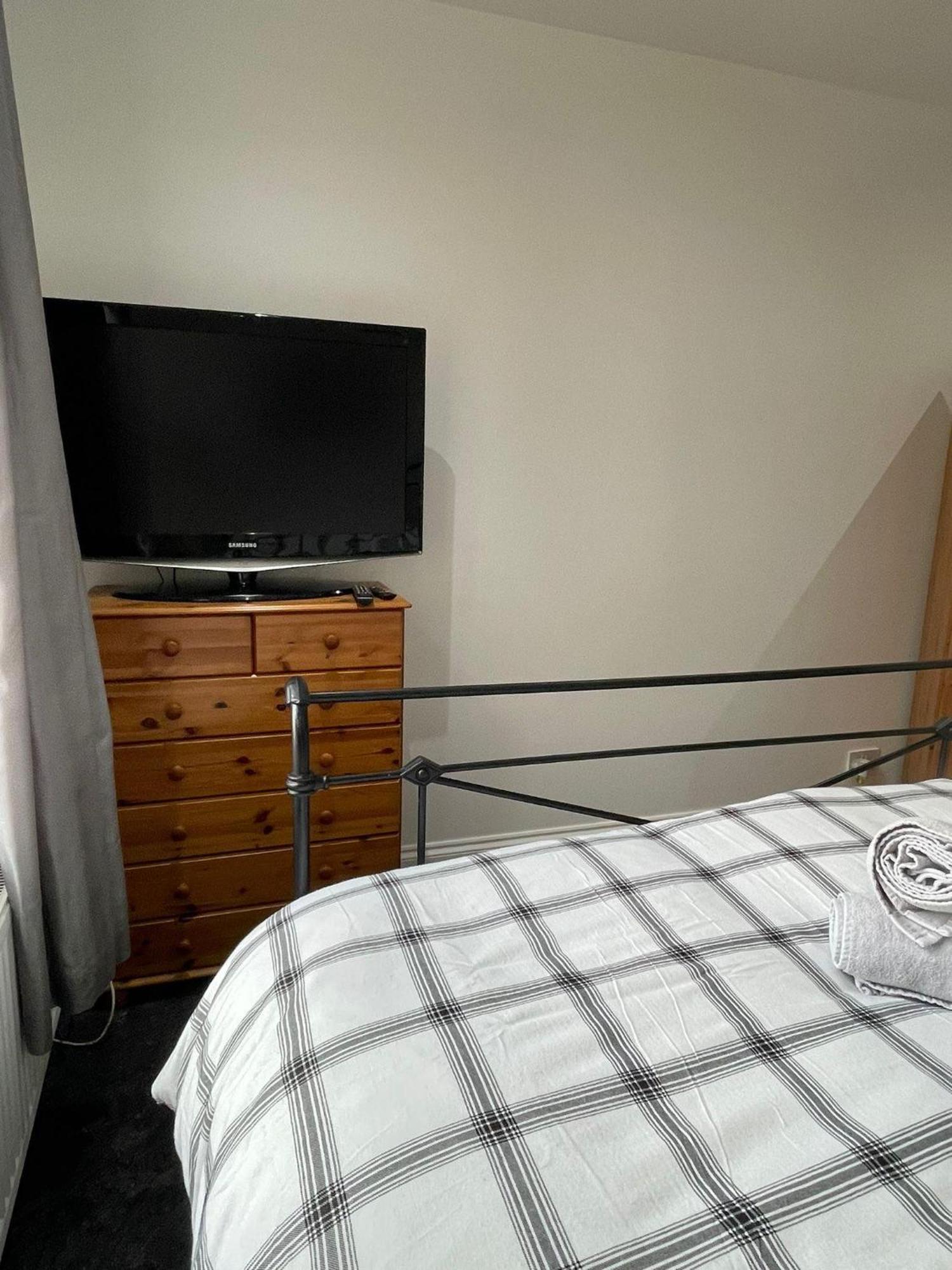 Boutique Rooms بيركينهيد المظهر الخارجي الصورة